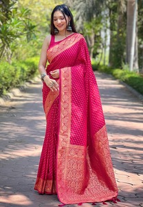 Sarees en soie de qualité supérieure Banarasi Katan pour les femmes fête et festival porter saree indien et pakistanais disponible à la quantité en vrac - Product Image 3