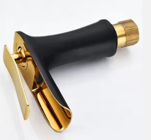 现代瀑布单手柄单孔瀑布浴室水槽水龙头 - Product Image 4