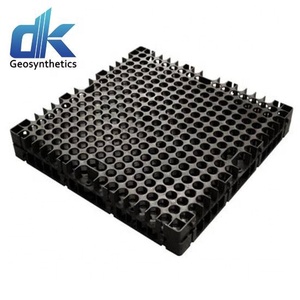 Cella di drenaggio in erba verticale in plastica HDPE 30mm <span class=keywords><strong>per</strong></span> giardino pensile, terreno di gioco, cortile, terrazzo paesaggistico sistema di ponti - Product Image 4