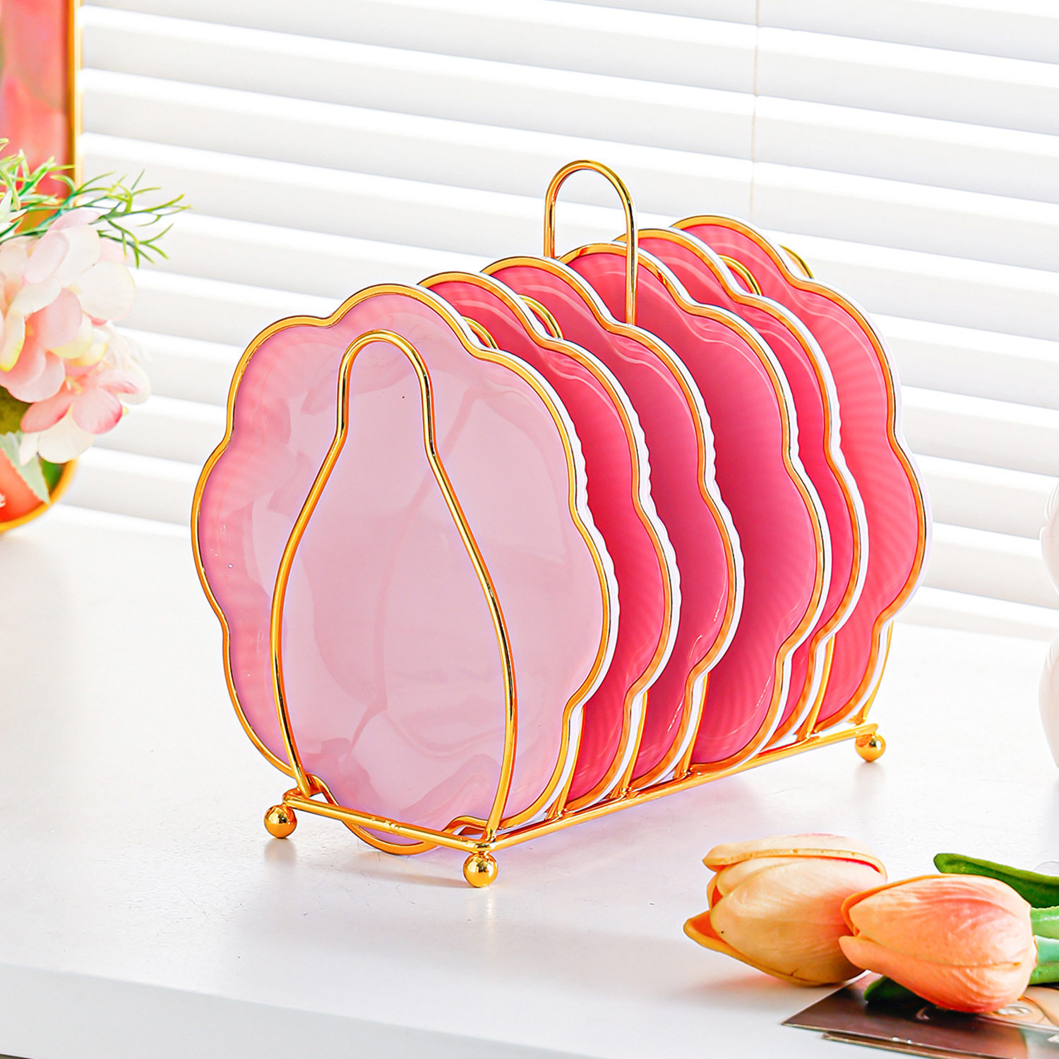 Plato de flor de ciruelo morado - 6 piezas con soporte dorado