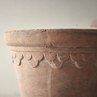 Pots en terre cuite rustiques d'intérieur et d'extérieur avec logo personnalisé pots de fleurs panter en céramique mate pour décoration de jardin vintage