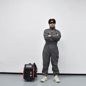 Nettoyeur laser à fibre continu de 1000 W certifié CE inégalé pour le nettoyage parfait des façades en pierre historiques - Product Image 1