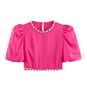 เสื้อครอปแขนสั้นคอวีประดับลูกปัด กระโปรงยาวผ่าหลัง ชุดลำลองแฟชั่นผู้หญิง 2 ชิ้น - Product Image 2