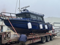 Bateau de pêche sportive en aluminium de 9 mètres de long, type V profond, avec moteur, à vendre
