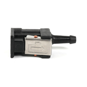Connecteur de tuyau d'huile pour moteur hors-bord, adaptateur femelle d'entrée et de sortie de 6mm, pour réparation et remplacement du moteur de bateau, matériau ABS - Product Image 5