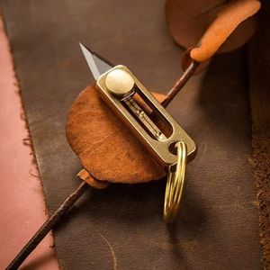 Couteau porte-clés en laiton avec lame en acier inoxydable, couteau utilitaire portable pour l'artisanat en plein air et l'ouverture de colis - Product Image 1