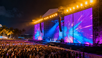 Écran LED portable grand format HD pour location, protection étanche, facile à transporter, idéal pour expositions, roadshows et événements temporaires