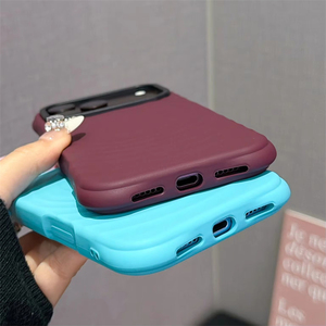 เคสกันกระแทก TPU แบบมุมโค้งมน 4 ด้าน สีใหม่ขายดี ปรับแต่งได้ สำหรับ iPhone 18 17 Pro Max ลายคลื่น สีสันตัดกัน - Product Image 5