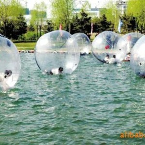 Balle gonflable pour marcher sur l'eau, en PVC transparent, pour utilisation en extérieur, capacité de 100 à 500 kg - Product Image 1