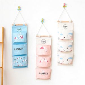 Organisateur mural en toile à suspendre sur la porte, sacs de rangement pliables écologiques pour dessins animés - Product Image 1