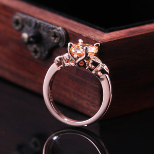 Anello a Cuore Ovale per Donne, Gioiello Romantico e alla Moda per Uso Quotidiano e Feste - Product Image 2