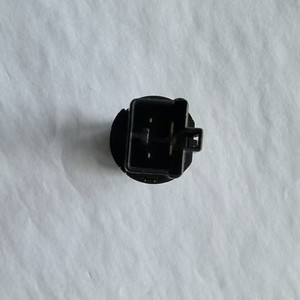 Interruptor de Luz de Freno para Honda e Isuzu 36750-SMA-003 8-98140487-0 12V DC Fabricante Original - Product Image 4