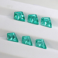 Bague Paraiba de laboratoire en pierre synthétique taillée en forme de cerf-volant pour les bijoux transfrontaliers incrustés de taille personnalisée
