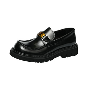 Chaussures habillées monobloc pour hommes, à large bord, en cuir brillant, style business décontracté, à semelle épaisse et large - Product Image 5