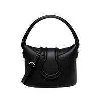Sac à main bandoulière en cuir véritable Molk, nouveau style 2023, avec logo en relief, taille personnalisable 19x11x14cm pour femmes