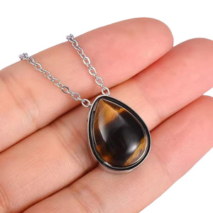 Nouvel Arrivage Direct Usine Collier Ras-du-cou en Acier Titane avec Pendentif Goutte d'Eau pour Cendres Commémoratives - Product Image 6