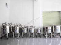 Réservoir de stockage de liquides chimiques industriels en acier inoxydable mobile certifié CE YETO, équipement de stockage de crème, réservoir de stockage d'eau chaude, facile