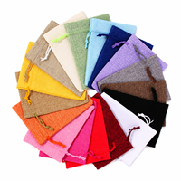 Pochette en toile de jute personnalisée avec cordon de serrage, sac réutilisable en jute avec impression de logo pour la décoration de mariage, les cadeaux et les événements