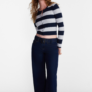 Cardigan en tricot torsadé rayé pour femme, col rond, boutonné, manches longues, pull court en tricot, personnalisable OEM - Product Image 4