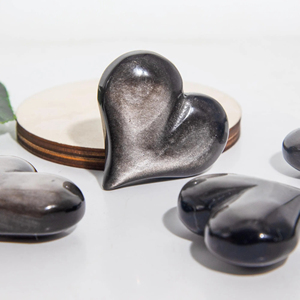 Cristales Naturales de Obsidiana Plateada en Forma de Corazón de Melocotón de Alta Calidad al por Mayor para Decoración del Hogar y Regalos Navideños - Product Image 1