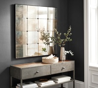Miroir mural décoratif carré multipanneaux en métal avec panneau de verre antique de 24 pouces pour salon