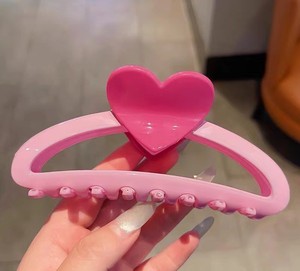 Amour personnalisé en forme de coeur <span class=keywords><strong>grande</strong></span> pince à cheveux pour femmes 13CM Jumbo gros accessoires de cheveux en acrylique saint valentin conception rose doux - Product Image 5