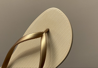Tongs de mariage pour la mariée et les invités, douces, rembourrées, imperméables, antidérapantes, tongs de mariée personnalisées dorées pour l'été