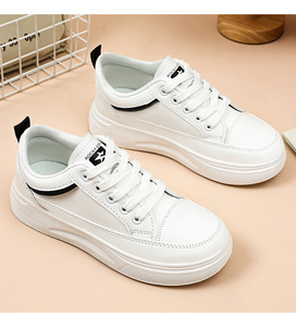 Nuove scarpe bianche in pelle microfibra suola spessa sneakers rialzanti scarpe casual moda <span class=keywords><strong>donna</strong></span> - Product Image 4