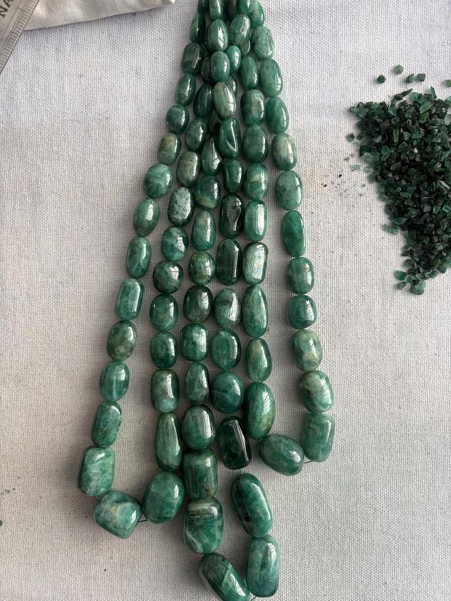 สีเขียว