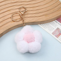 Porte-clés fleur en peluche mignon, pendentif fleur doux et moelleux, breloque de sac, porte-clés multicolore, ornement fleur en peluche