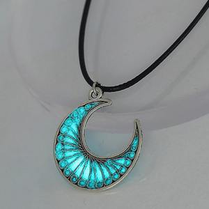 Europa Estados Unidos transfronterizo nueva tendencia clásica <span class=keywords><strong>menisco</strong></span> gota aceite luminoso colgante collar moda Simple para hombres Mujer - Product Image 1