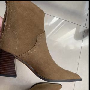 Stivaletti דונה סין סיטונאי זמש עור מחודדת הבוהן 2023 נשים שמנמן מגפיים - Product Image 6