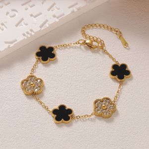 <span class=keywords><strong>Set</strong></span> di Gioielli Antitarnish da 4 Pezzi con Bracciali a Cinque Foglie Portafortuna, <span class=keywords><strong>Collana</strong></span> <span class=keywords><strong>e</strong></span> <span class=keywords><strong>Orecchini</strong></span> Placcati Oro per Donne - Product Image 4