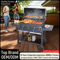 Barbecue au charbon de bois moderne en acier robuste avec revêtement en poudre, double porte, hauteur de cuisson réglable, télécommande - En stock