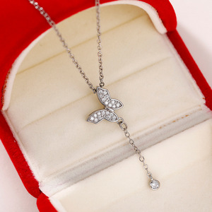 Collana con Ciondolo a Farfalla in Lega d'Argento Placcato Rodio con Zirconia Cubica, Gioiello da Donna per Uso Quotidiano e Regalo - Product Image 1