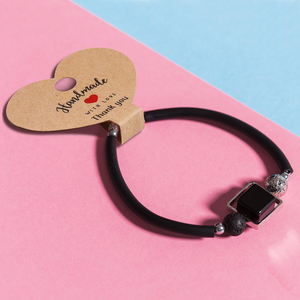 แท่นโชว์รูปหัวใจทำจากกระดาษแข็งสำหรับบรรจุภัณฑ์พวงกุญแจ พร้อมแถบกาวในตัว ใช้สำหรับโชว์การ์ดสินค้า เช่น ต่างหู แหวน - Product Image 4