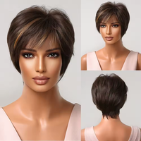 Perruque synthétique courte coupe pixie brun clair, effet naturel, moelleuse et dégradée, fabriquée à la machine, taille moyenne, douce pour les cheveux afro, idéale pour les coiffures en dentelle.