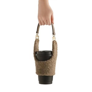 กระเป๋าใส่แก้วน้ำแบบพกพา น่ารัก ปรับได้ สำหรับใส่กาแฟ ชานม เครื่องดื่ม พร้อมสายสะพาย - Product Image 1