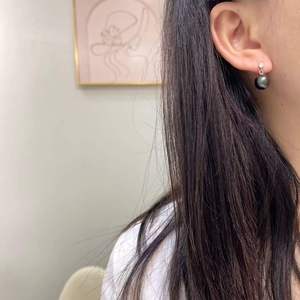 Boucles d'oreilles pendantes en argent sterling 925 avec perles de Tahiti 10-11 mm, couleur naturelle, lustre élevé, perles d'eau de mer presque rondes, bijoux - Product Image 6