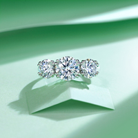 Bague de Fiançailles et de Promesse Solitaire en Argent Sterling S925 avec Trois Pierres de Moissanite Rondes de 4,2 CTW, Sertie à Griffes, pour Femme
