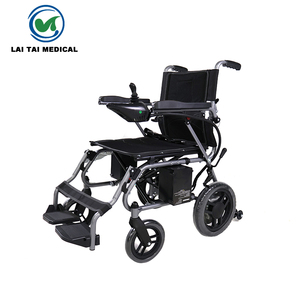 Nuova Carrozzina Elettrica Leggera e Pieghevole per Anziani e Disabili, Sedia a Rotelle Portatile a Batteria - Product Image 4