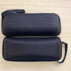 Étui à lunettes ZT en EVA à motif football, carré, noir, avec fermeture éclair, résistant à la pression, pour lunettes de soleil, été 2024 - Product Image 2