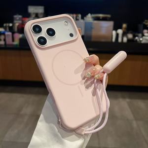 เคสโทรศัพท์ซิลิโคนแม่เหล็กแบบด้านน่ารัก รุ่น S127 สำหรับ iPhone 12 13 14 15 16 17 18 Pro Max พร้อมสายคล้องข้อมือสีเข้าชุด - Product Image 6