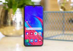 Boîte en gros scellée pour le téléphone d'origine <span class=keywords><strong>Samsung</strong></span> <span class=keywords><strong>Galaxy</strong></span> <span class=keywords><strong>A40</strong></span> A405FN/DS 5.9 pouces Octa Core 4 Go de RAM 64 Go de ROM 16MP 4G LTE 5 pièces - Product Image 3