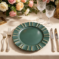 Assiettes de présentation en PP vert résistant aux chocs, style antique, pour la restauration de fêtes et les événements vintage (vente en gros)