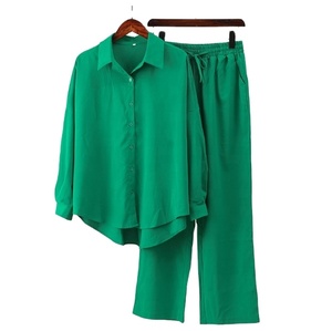 Nouvel ensemble décontracté pour femme : chemise ample à manches longues et pantalon large, motif uni et décoration vintage - Product Image 4