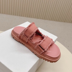 Nuovo arrivo da <span class=keywords><strong>donna</strong></span> <span class=keywords><strong>di</strong></span> design suola spessa infradito intrecciata con plateau in <span class=keywords><strong>paglia</strong></span> Casual Outwear pantofole per l'estate - Product Image 3