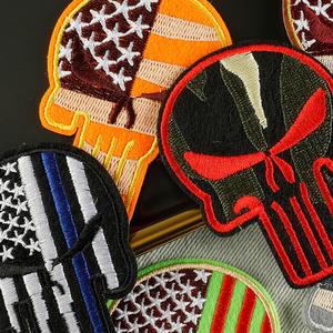 Venta al por mayor de parches bordados de calavera negra para planchar, diseño personalizado, logotipo de marca bordado, Chenile, parche de lentejuelas para ropa - Product Image 3