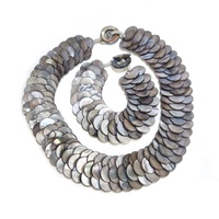 Collier ras du cou superposé en perles d'écailles de nacre grises faites à la main, avec disques de coquillages naturels, bijoux de mode bohème, vente en gros