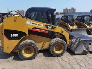 Chargeuse compacte sur pneus Caterpillar Cat 246D d'occasion, 95% neuve, 4x4, petit modèle, prix abordable - Product Image 1